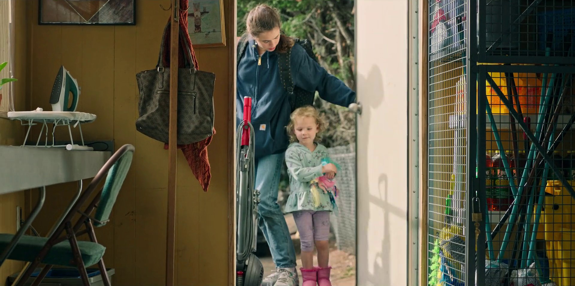 Ponies (2021) —  shot,  lighting