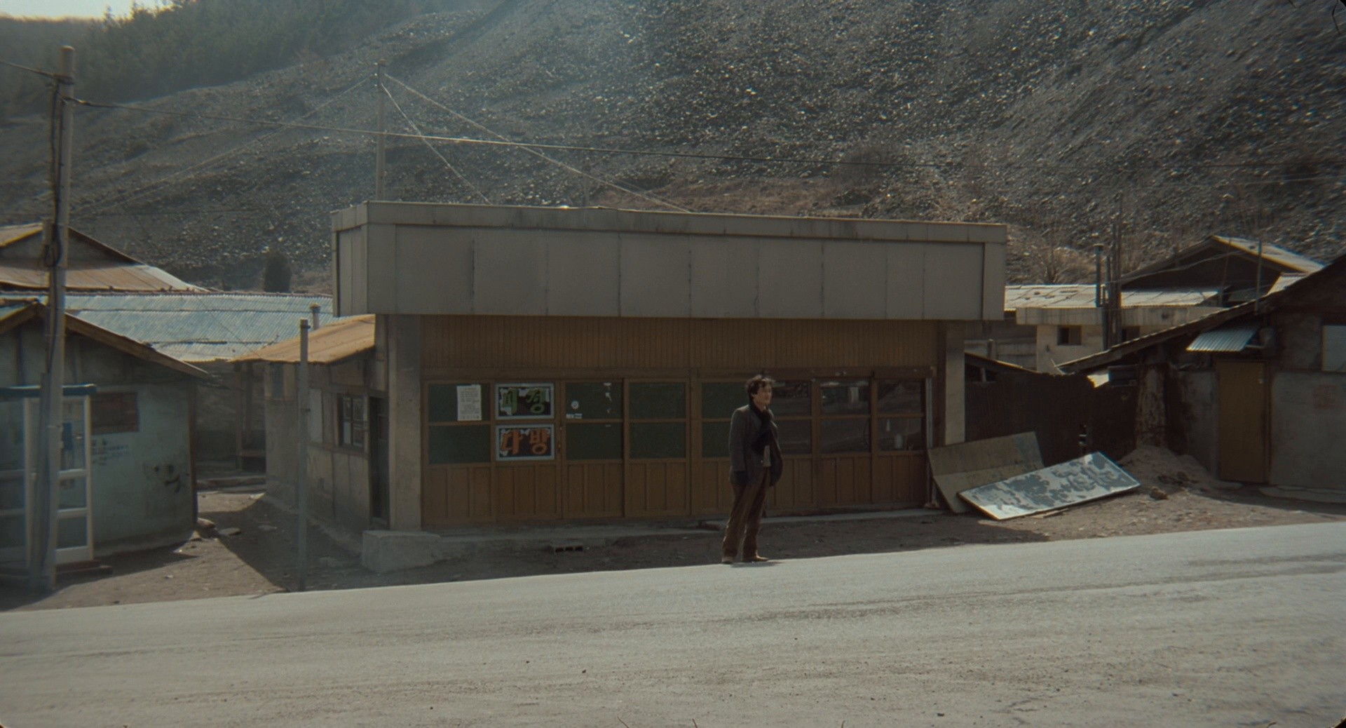 Black Republic (1990) —  shot,  lighting