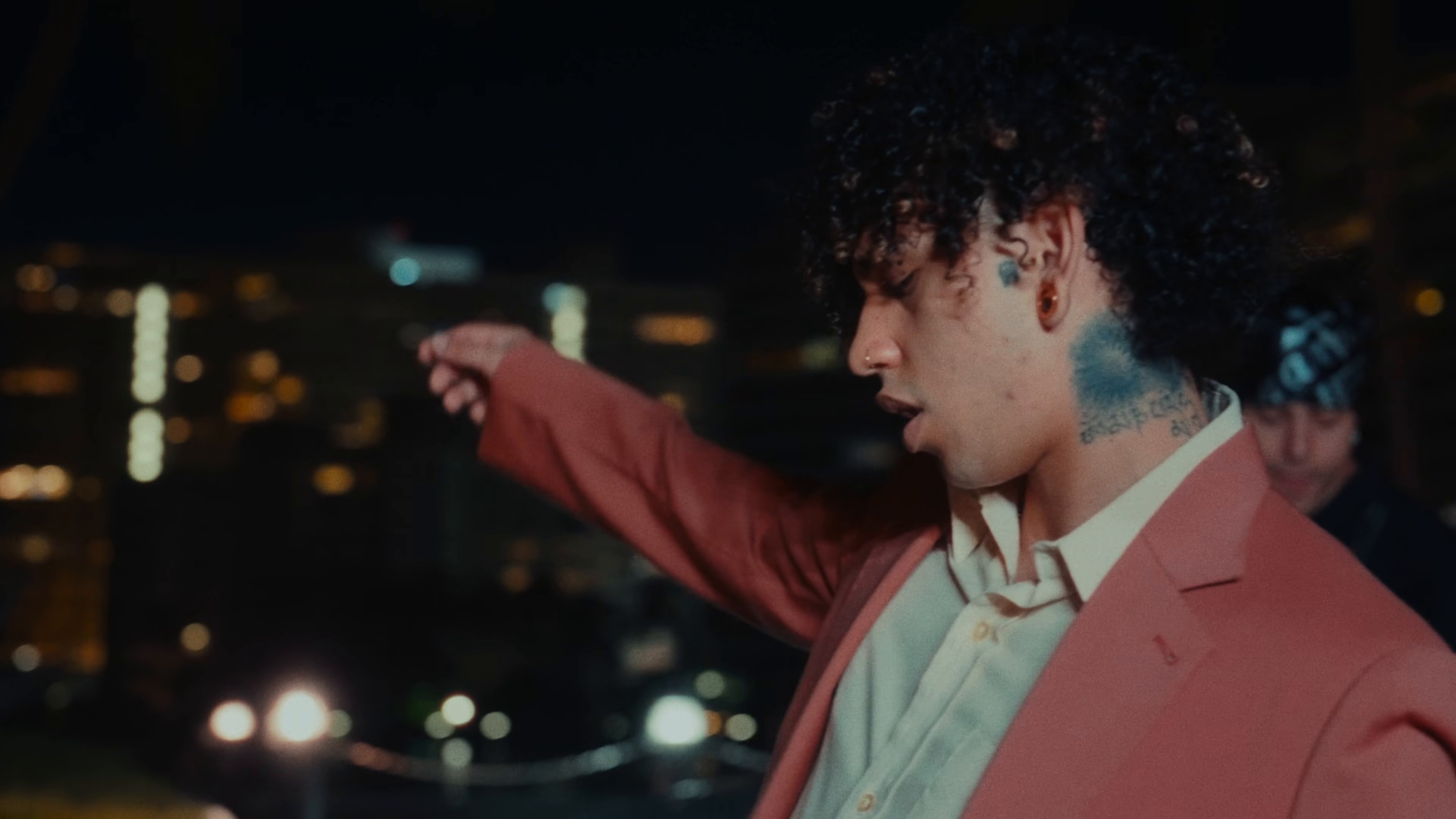 Mía (2025) —  shot,  lighting