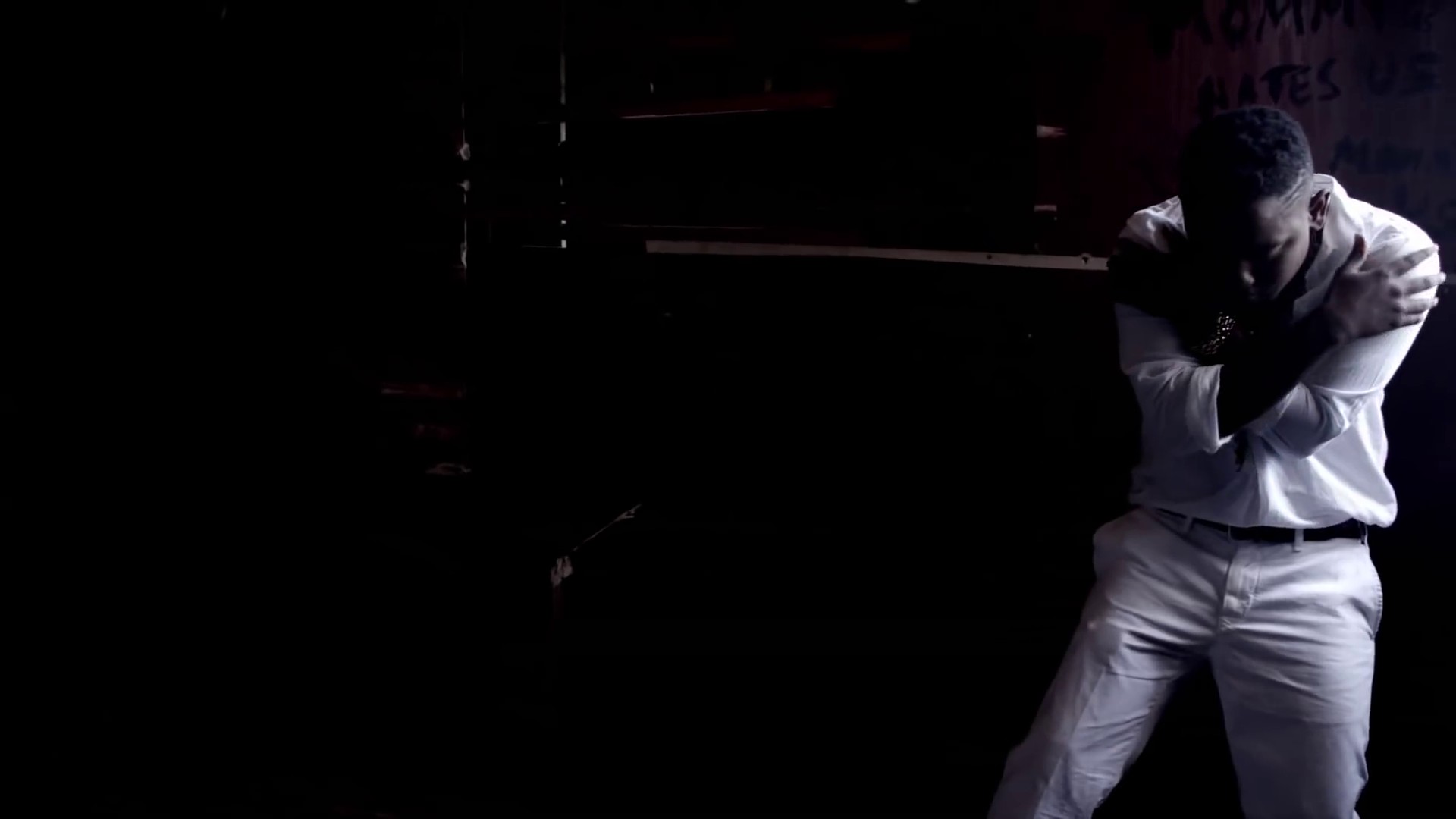 Swimming Pools (Drank) (2012) —  shot,  lighting