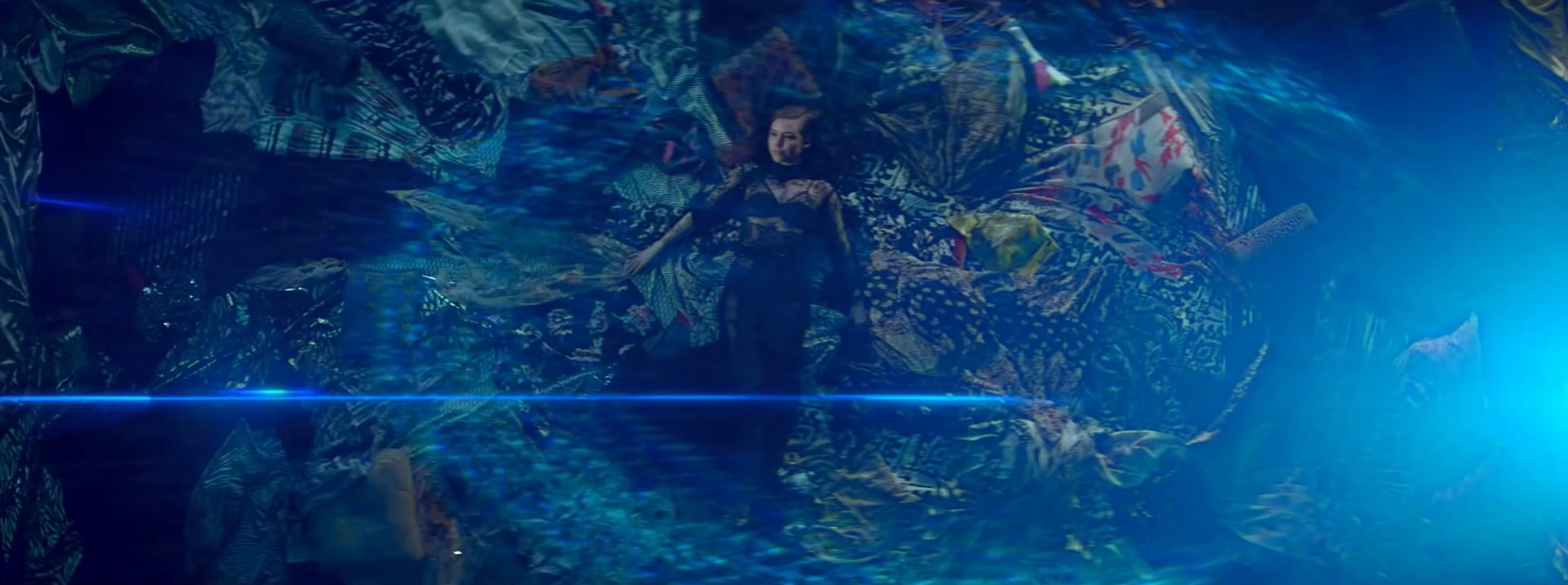 Peugeot 108 - Lykke Li (2019) —  shot,  lighting