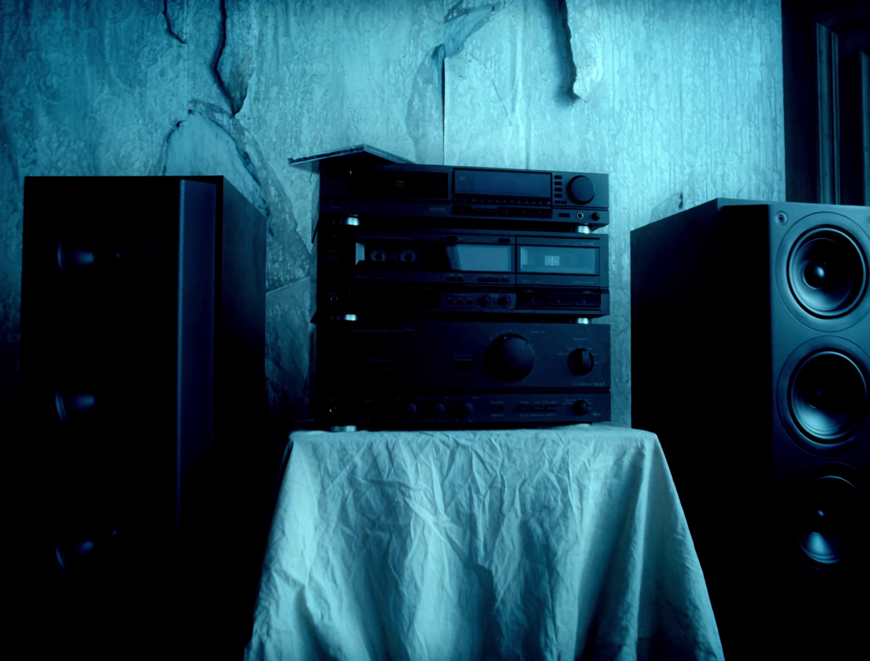 Freedom! '90 (1990) —  shot,  lighting