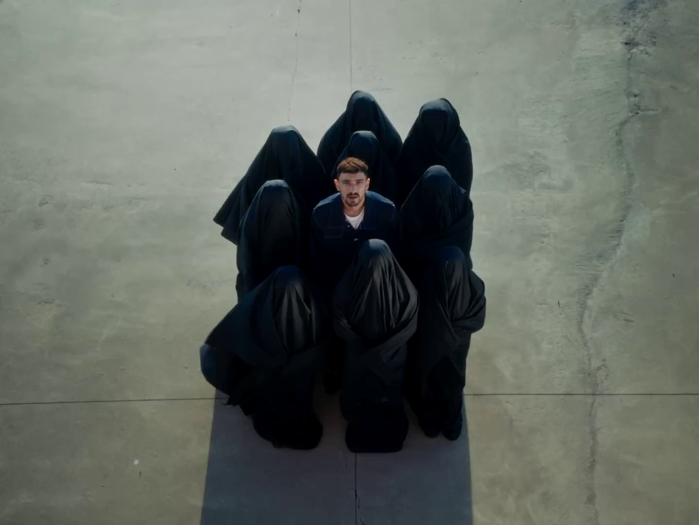 Rien ne change (2022) —  shot,  lighting