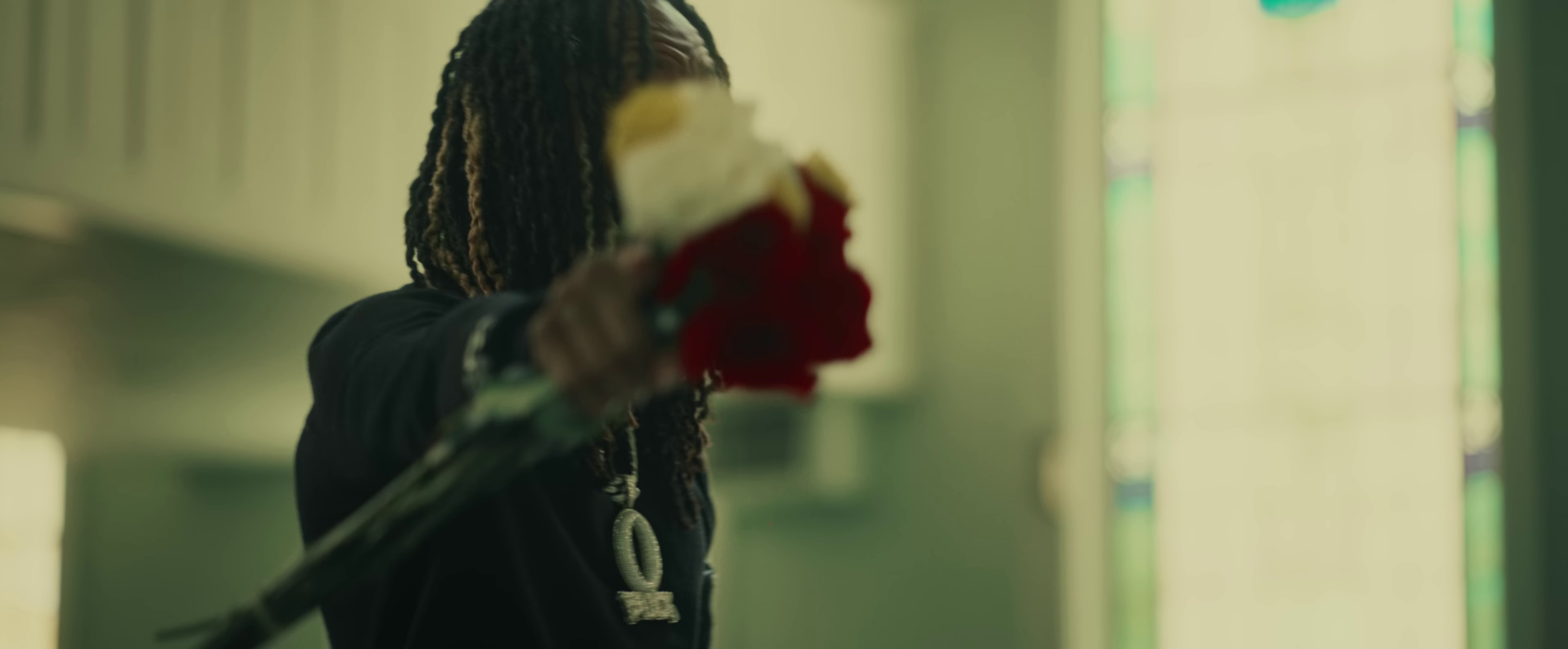 Don't Miss  (2023) —  shot,  lighting