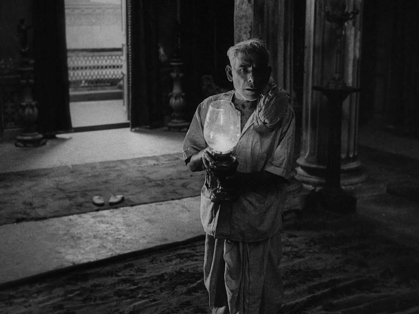 The Music Room (1958) —  shot,  lighting