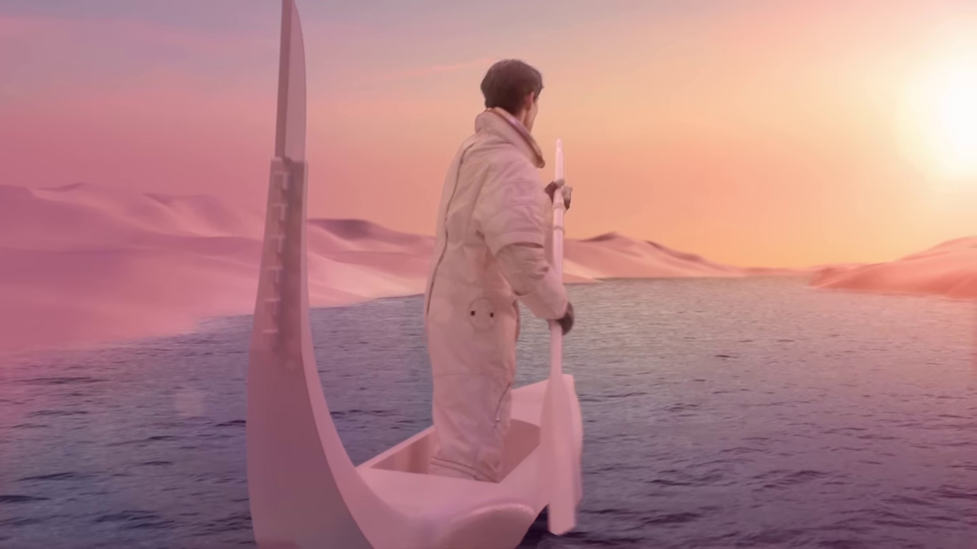 Kiss Me More (2021) —  shot,  lighting