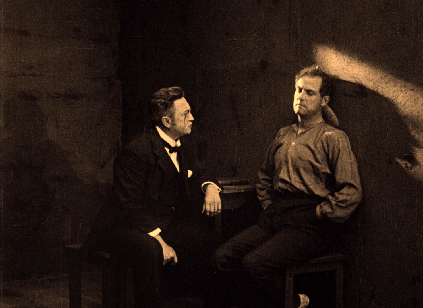 The Phantom Carriage (1921) —  shot,  lighting