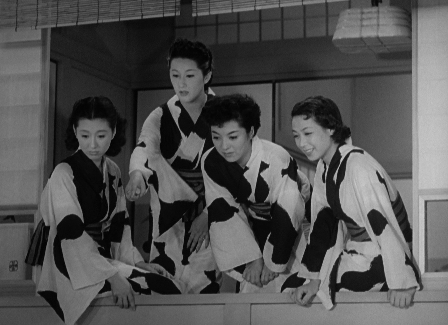 The Flavor of Green Tea Over Rice (1952) —  shot,  lighting