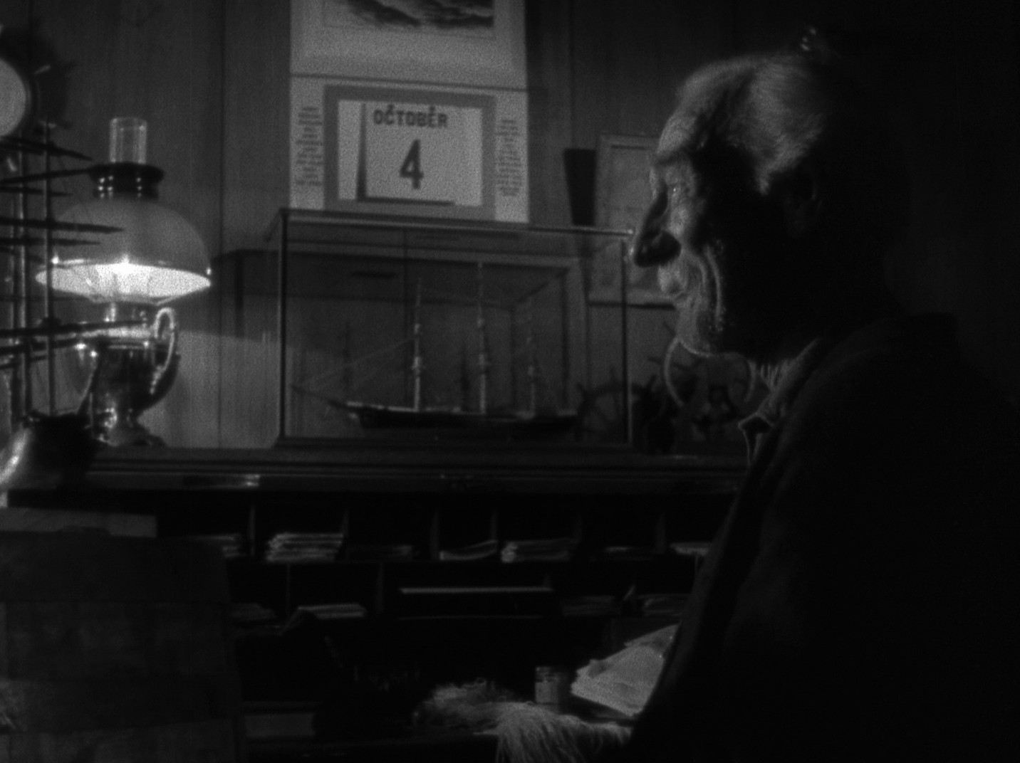 Portrait of Jennie (1948) —  shot,  lighting