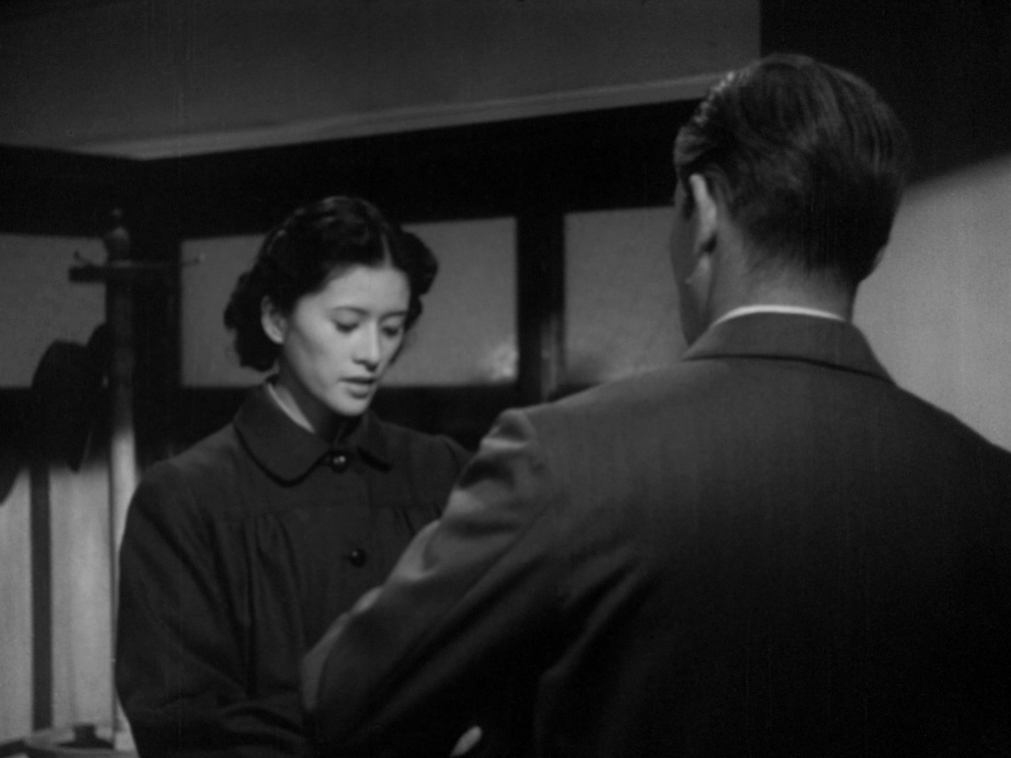 Yama no oto (1954) —  shot,  lighting