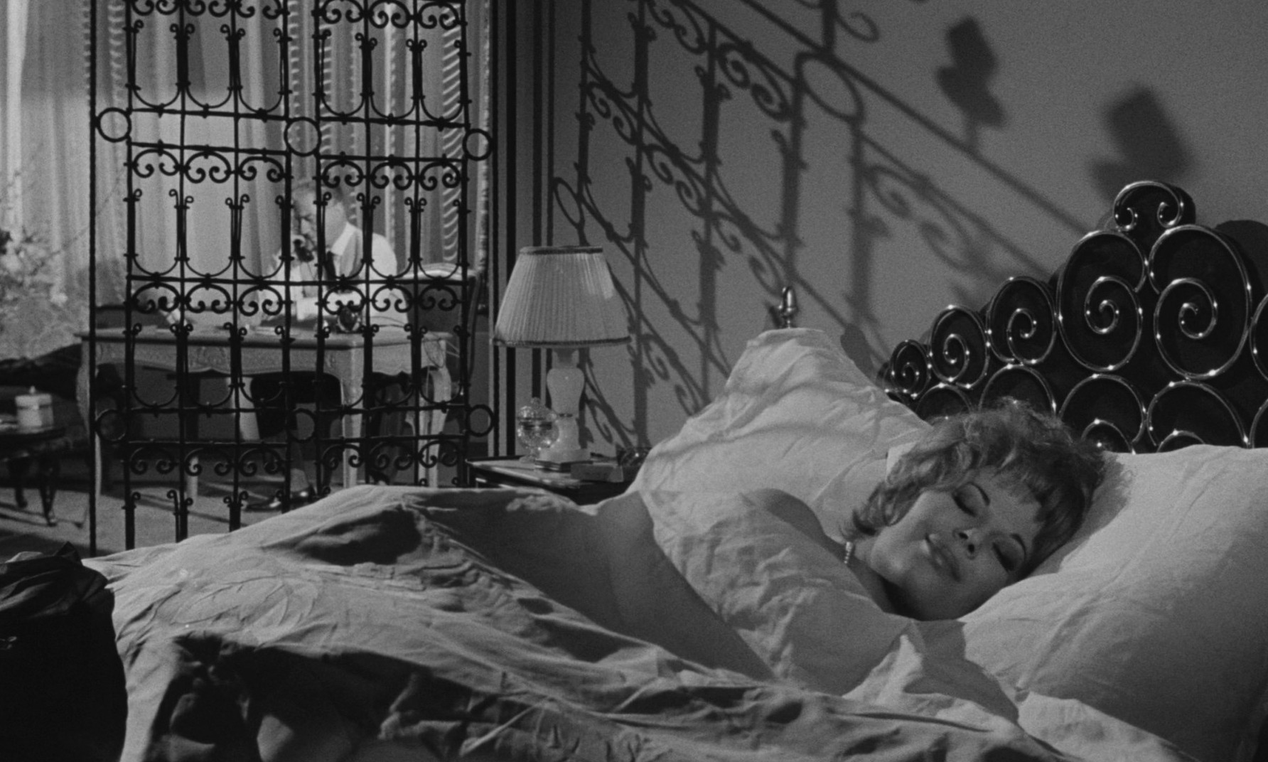 The Corrupt (1963) —  shot,  lighting