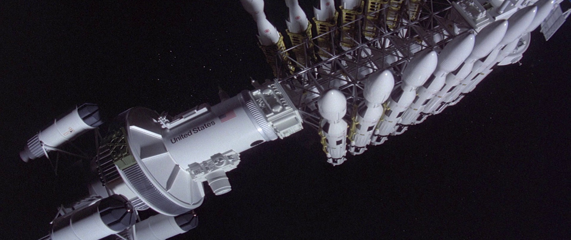 Meteor (1979) —  shot,  lighting