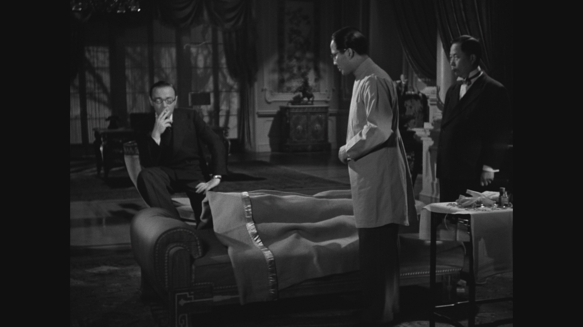 Invisible Agent (1942) —  shot,  lighting