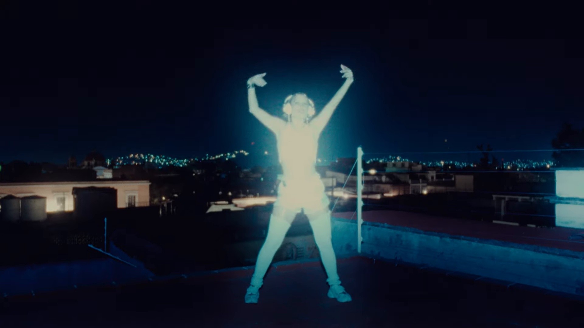 LONELY HEARTS (2024) —  shot,  lighting