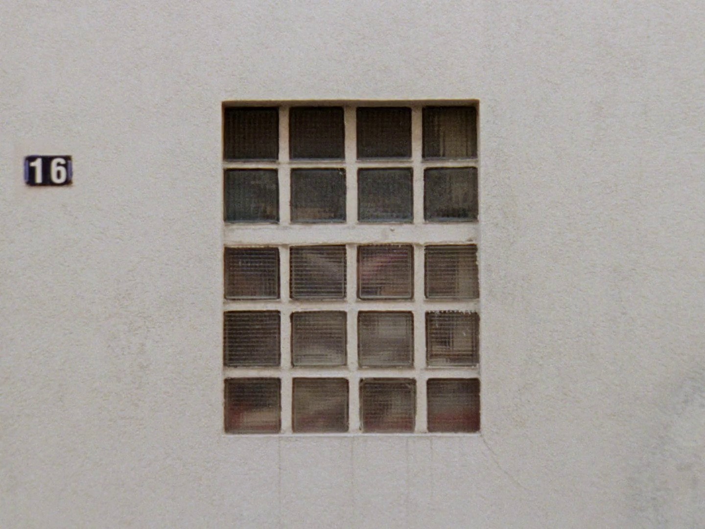 Max Mara - The Cube collection FW23 Campaign (2023) —  shot,  lighting