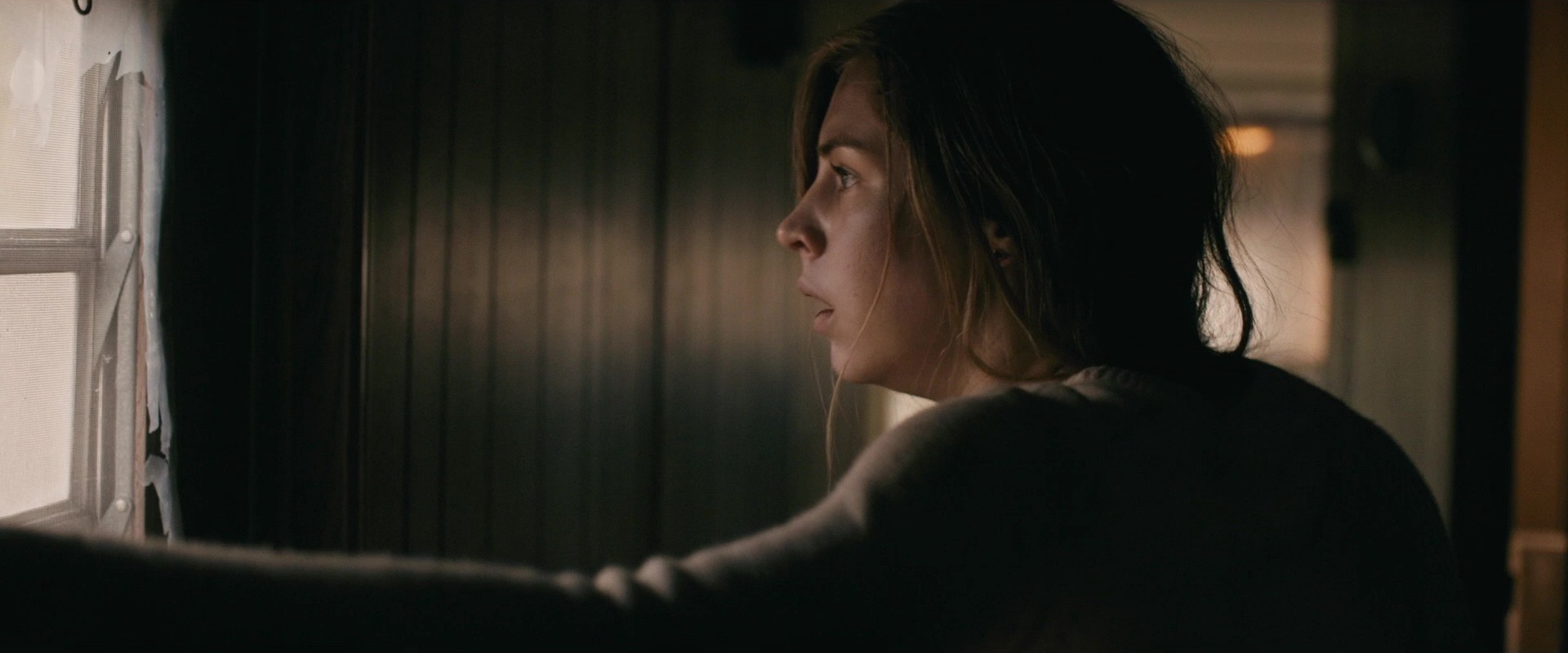 Rust Creek (2018) —  shot,  lighting