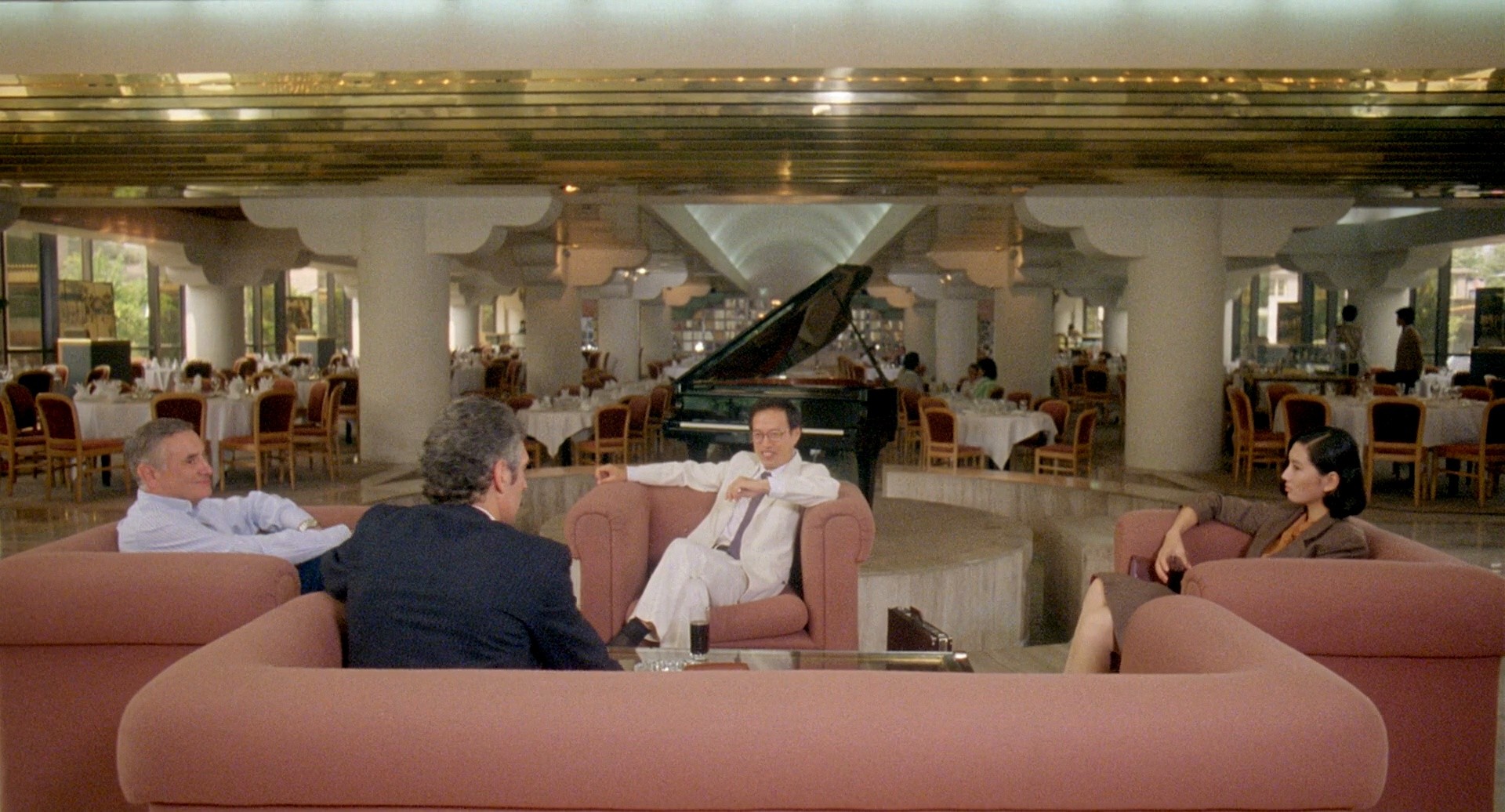 Dislocation (1986) —  shot,  lighting