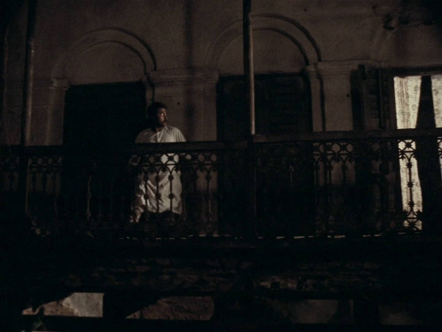 Char Adhyay (1997) —  shot,  lighting