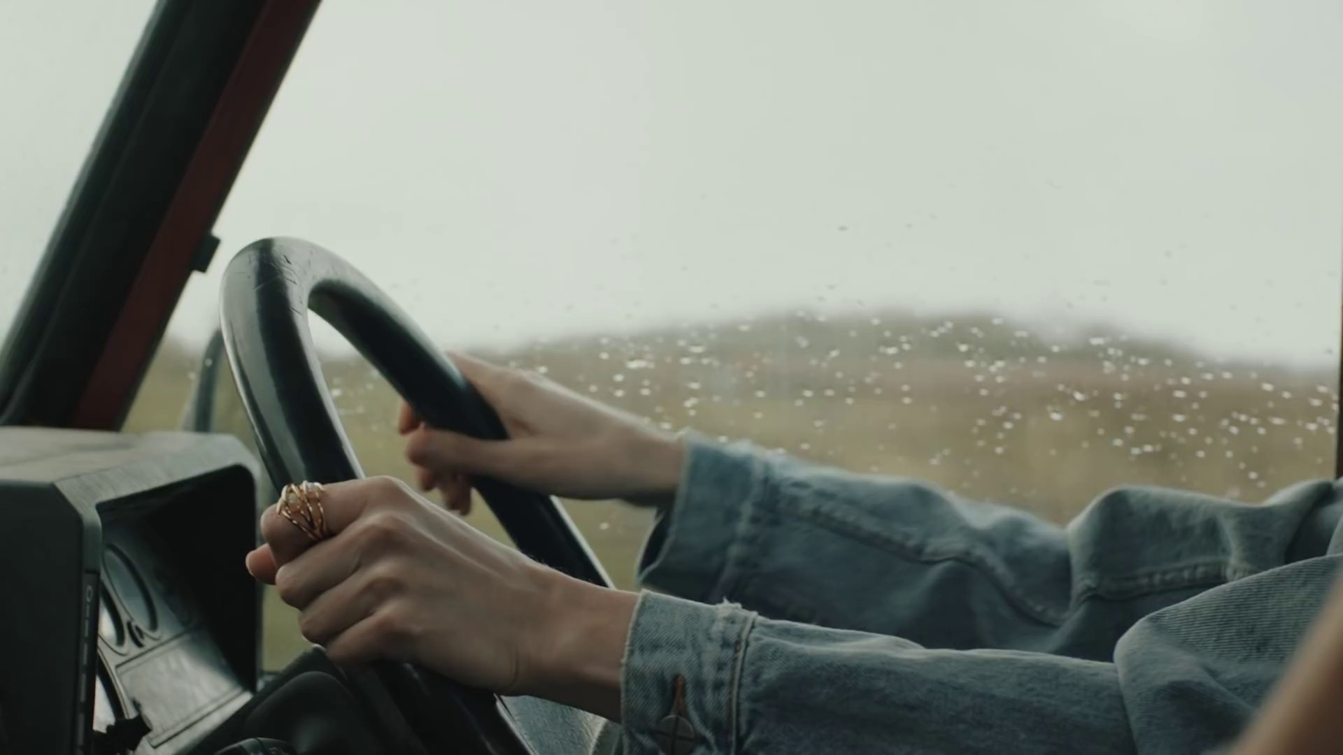 How Does It Feel (2021) —  shot,  lighting