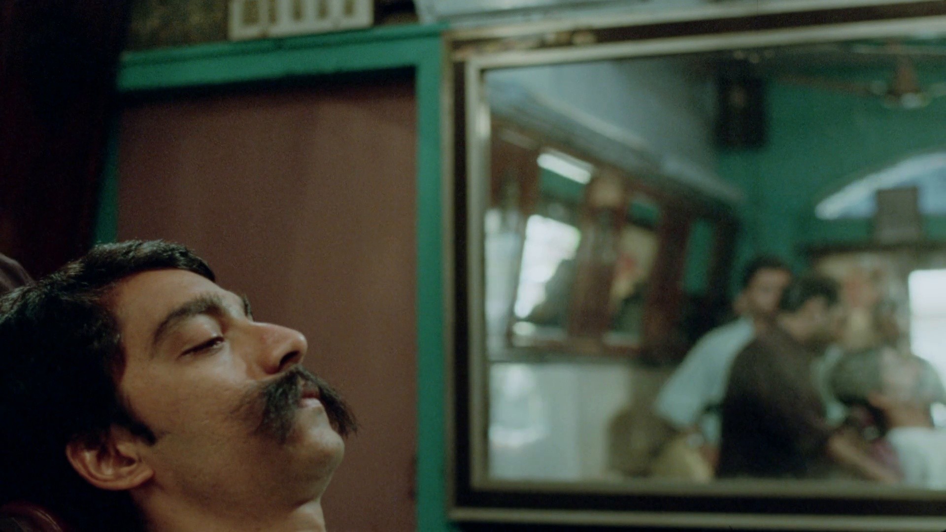 Kali Salwaar (2002) —  shot,  lighting