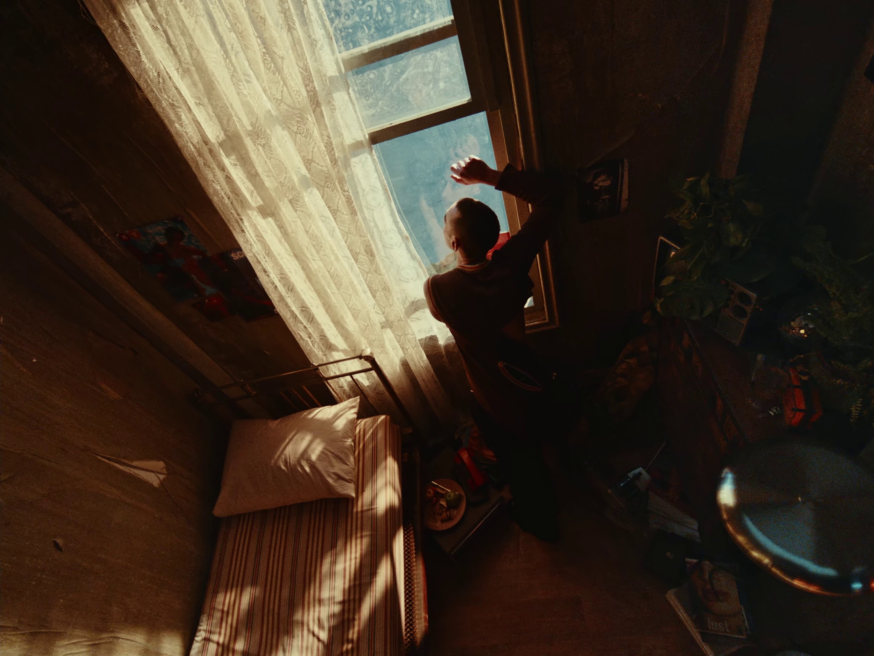 Dizzy (2024) —  shot,  lighting