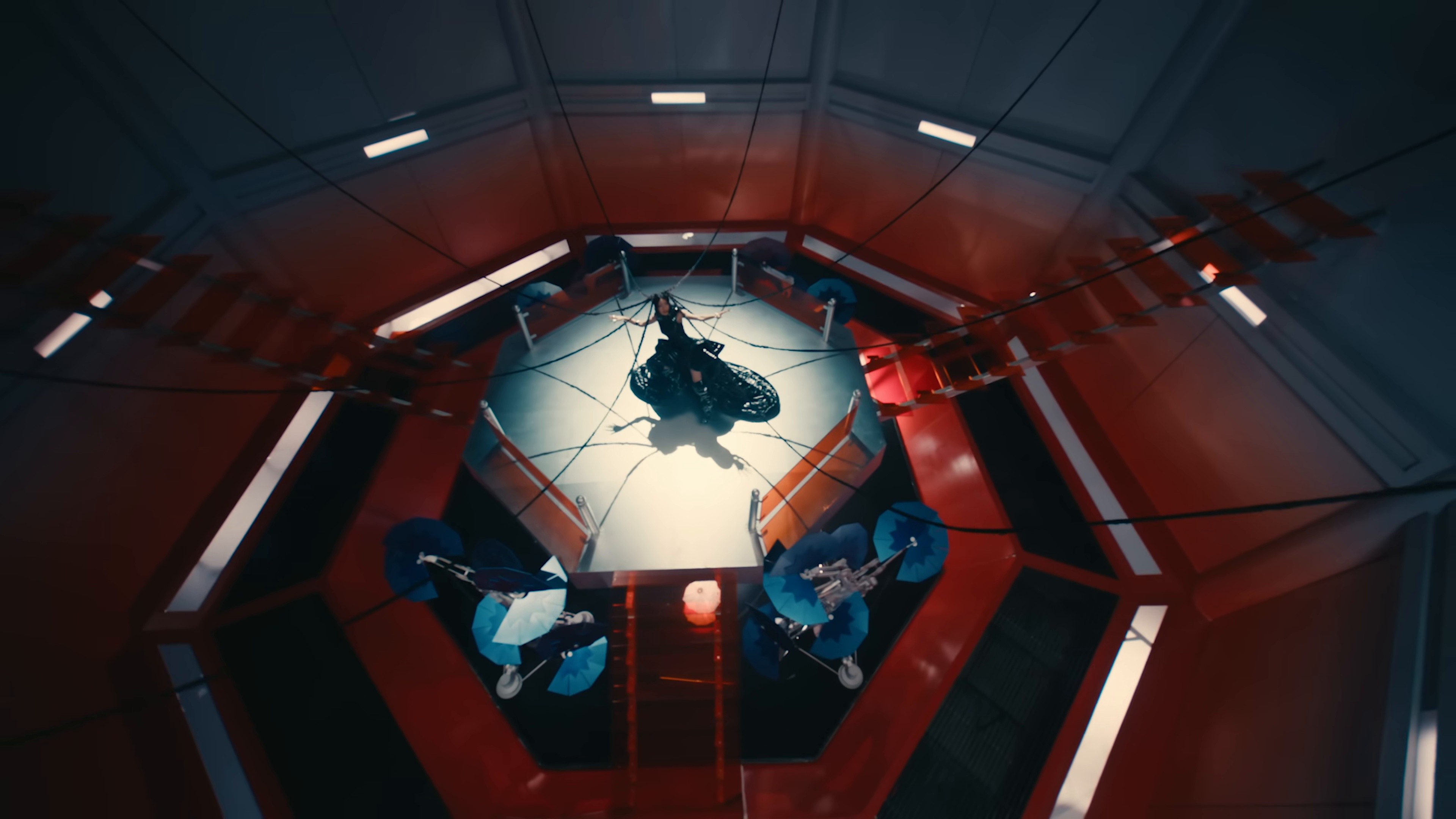 BÊ TRAP (2024) —  shot,  lighting