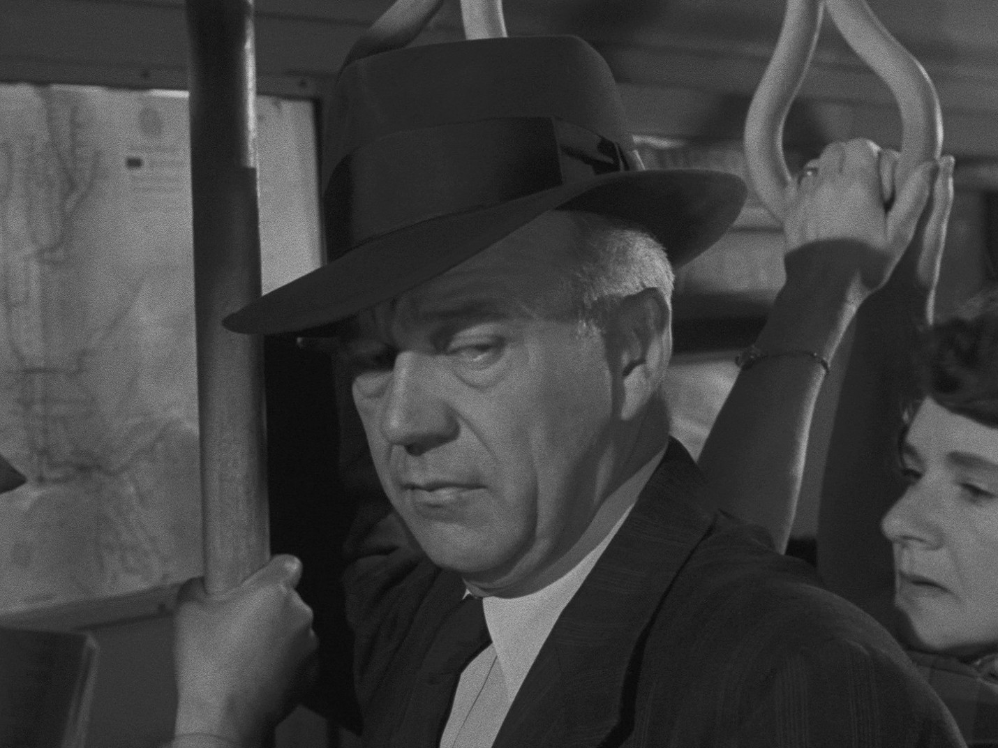 Pickup on South Street (1953) —  shot,  lighting