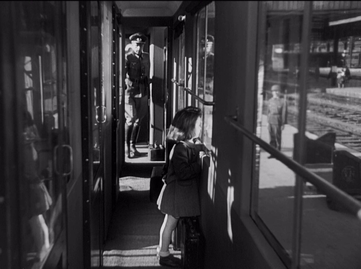 The Battle of the Rails (1946) —  shot,  lighting