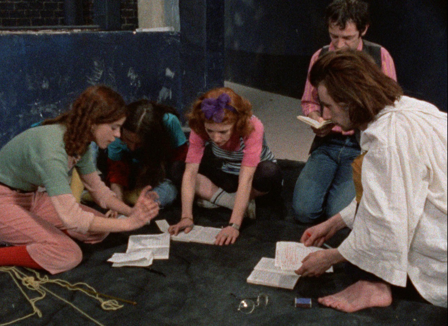 Out 1, noli me tangere (1971) —  shot,  lighting