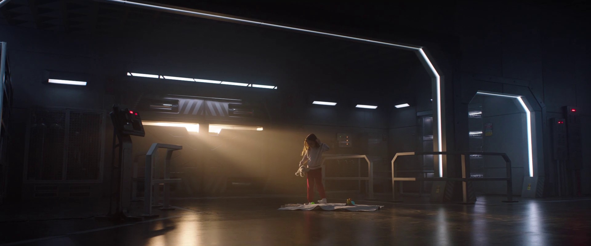 I Am Mother (2019) —  shot,  lighting