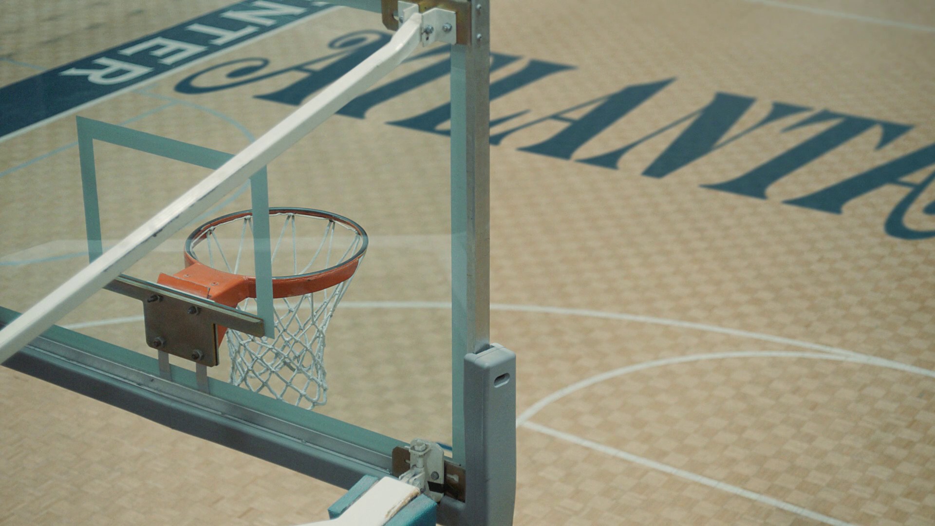 Nobody Beats the Biebs (2016) —  shot,  lighting