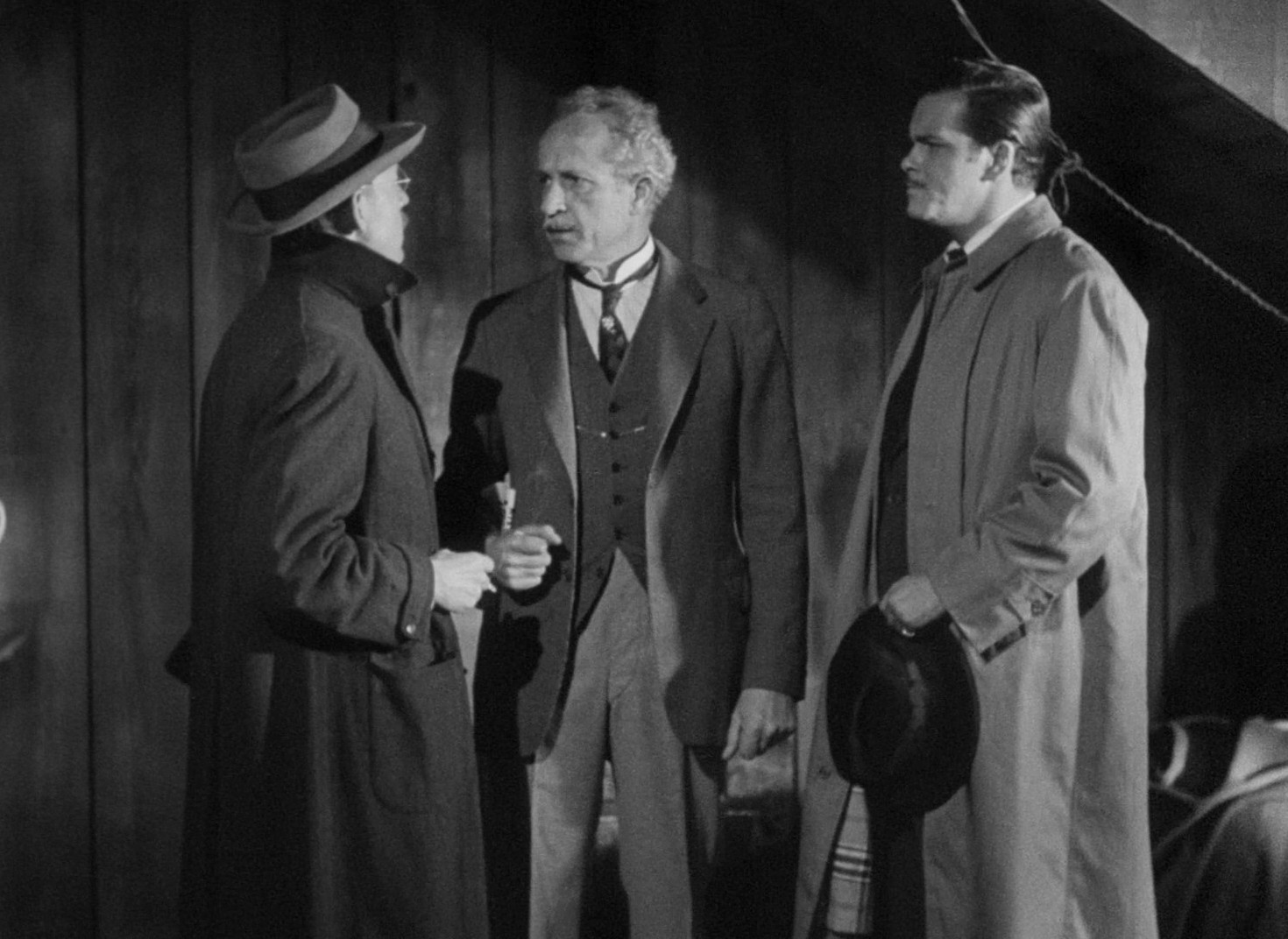 Hangmen Also Die! (1943) —  shot,  lighting