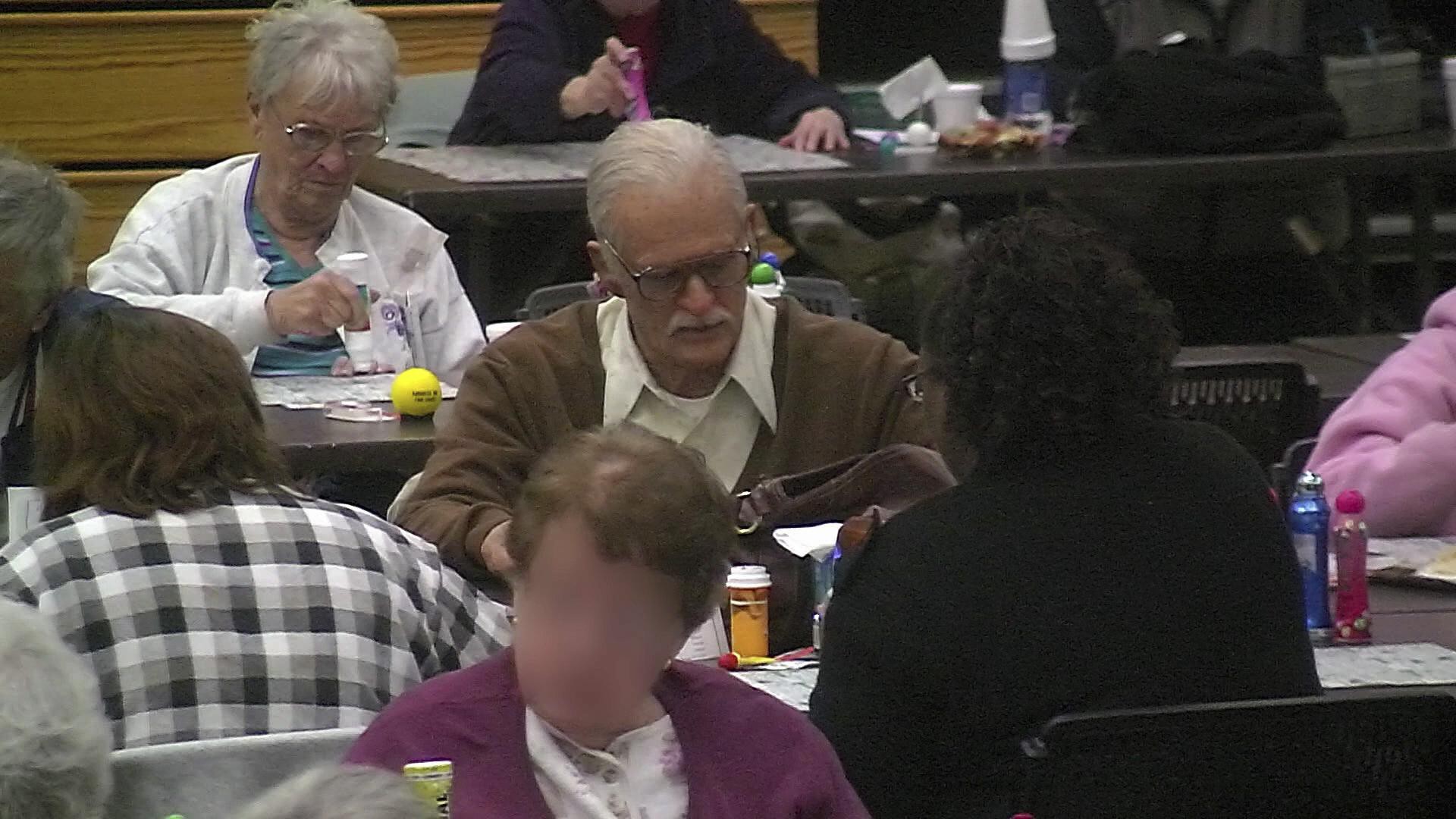 Jackass Presents: Bad Grandpa (2013) —  shot,  lighting