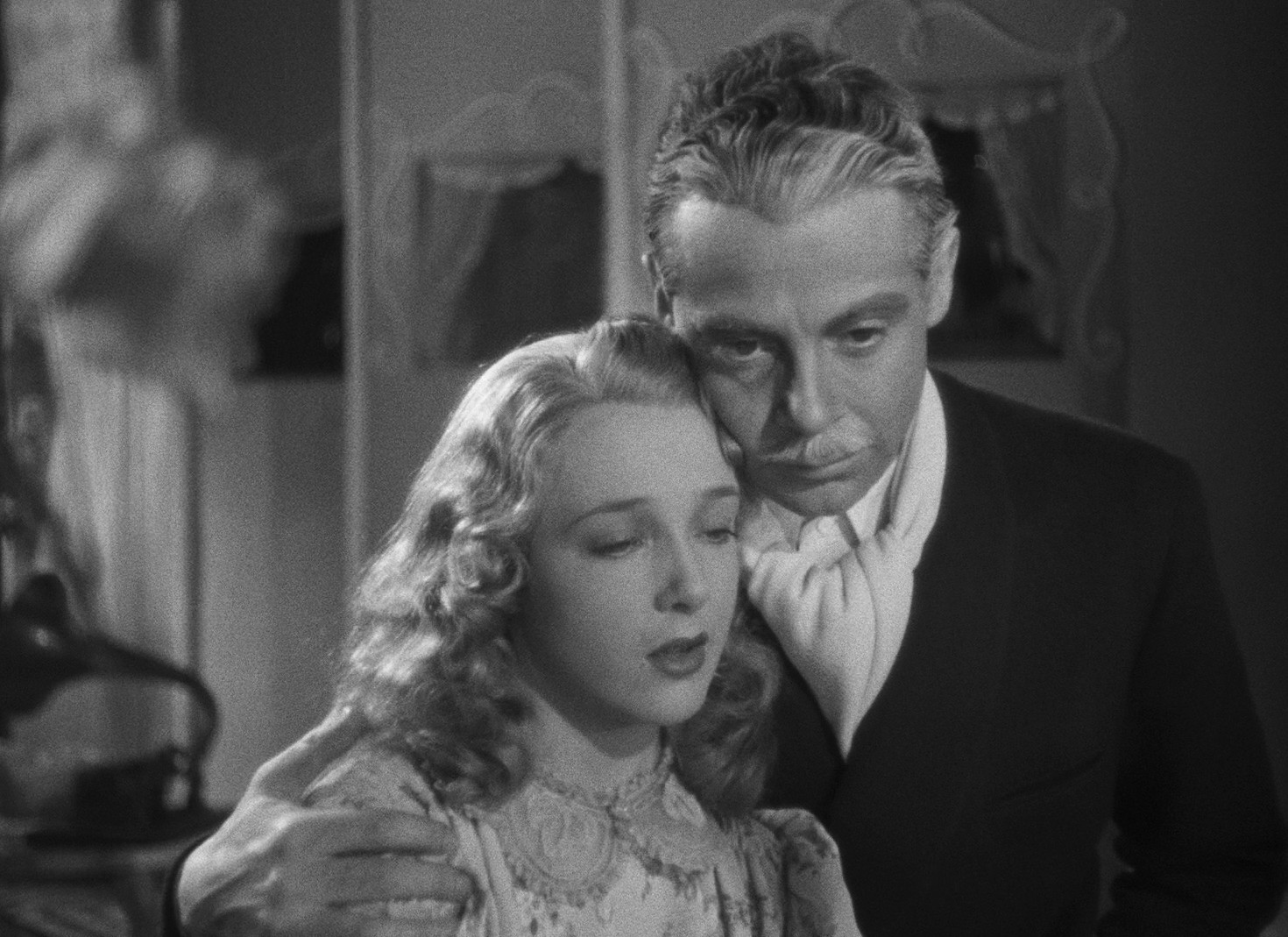 Four Flights to Love (1940) —  shot,  lighting
