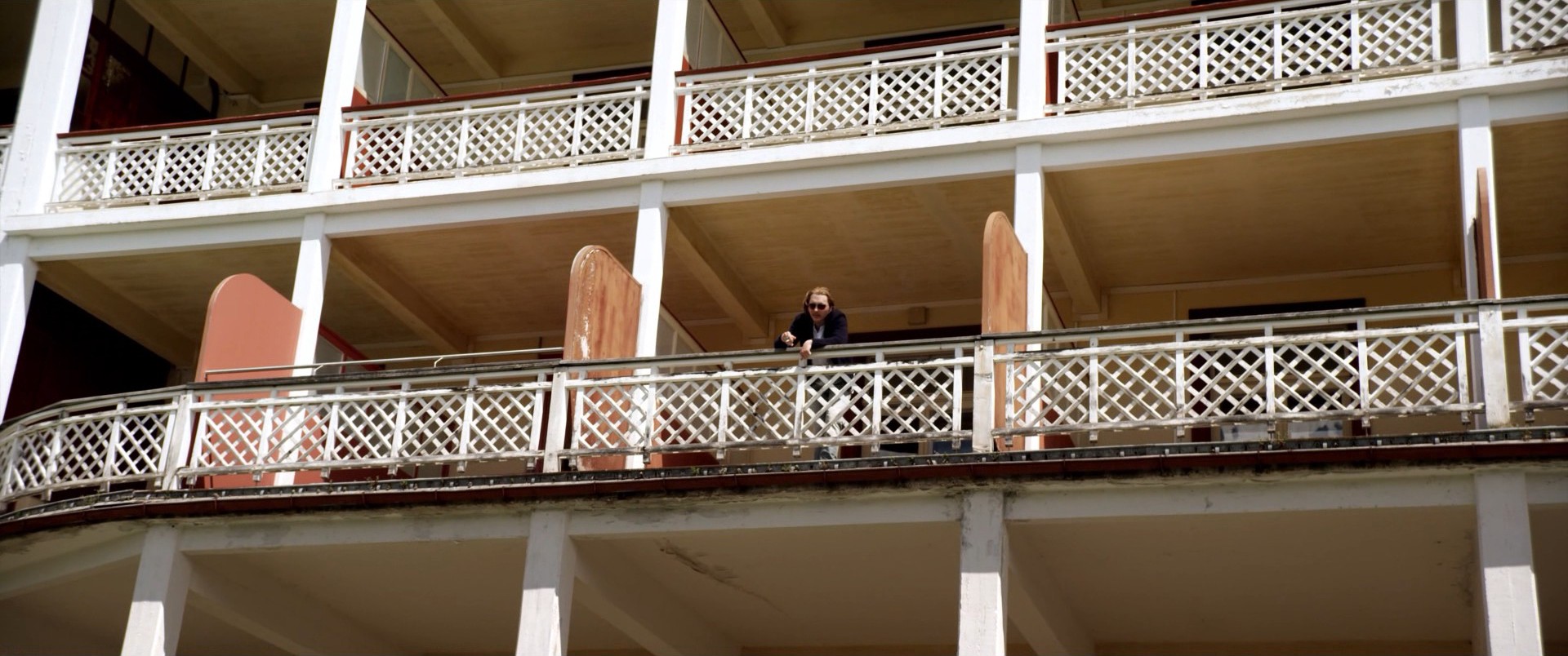 Youth (2015) —  shot,  lighting