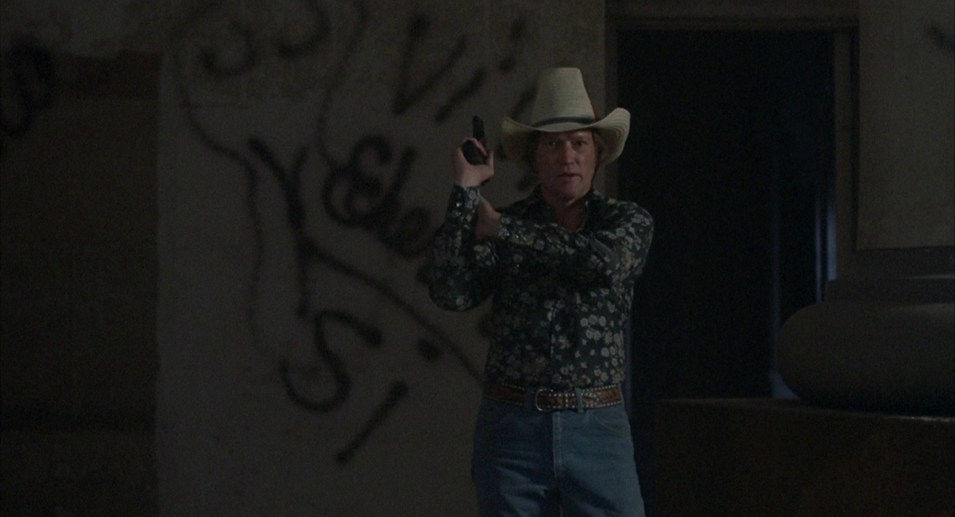 Rolling Thunder (1977) —  shot,  lighting