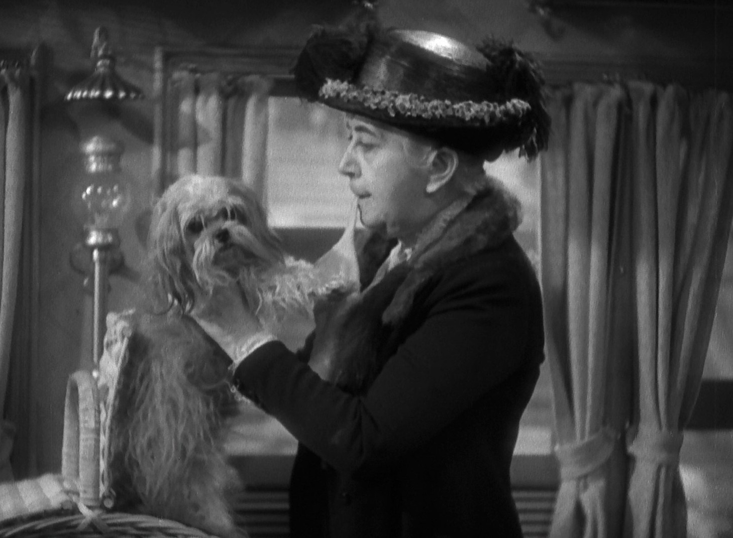 Shanghai Express (1932) —  shot,  lighting