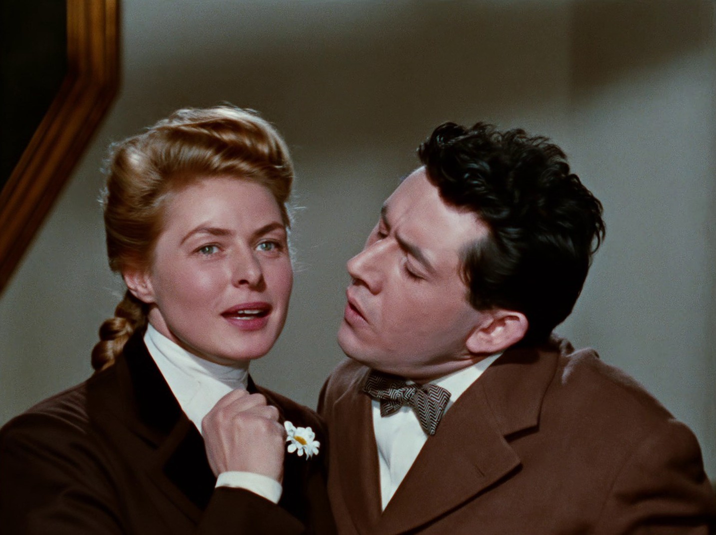 Paris Does Strange Things (1956) —  shot,  lighting