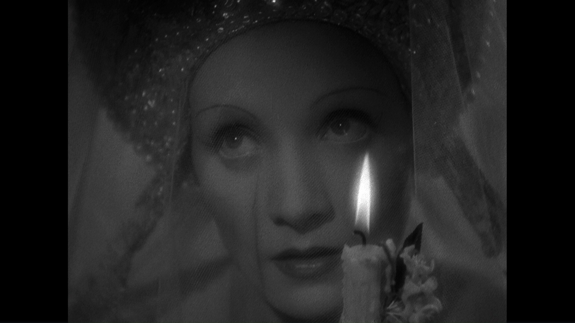 The Scarlet Empress (1934) —  shot,  lighting