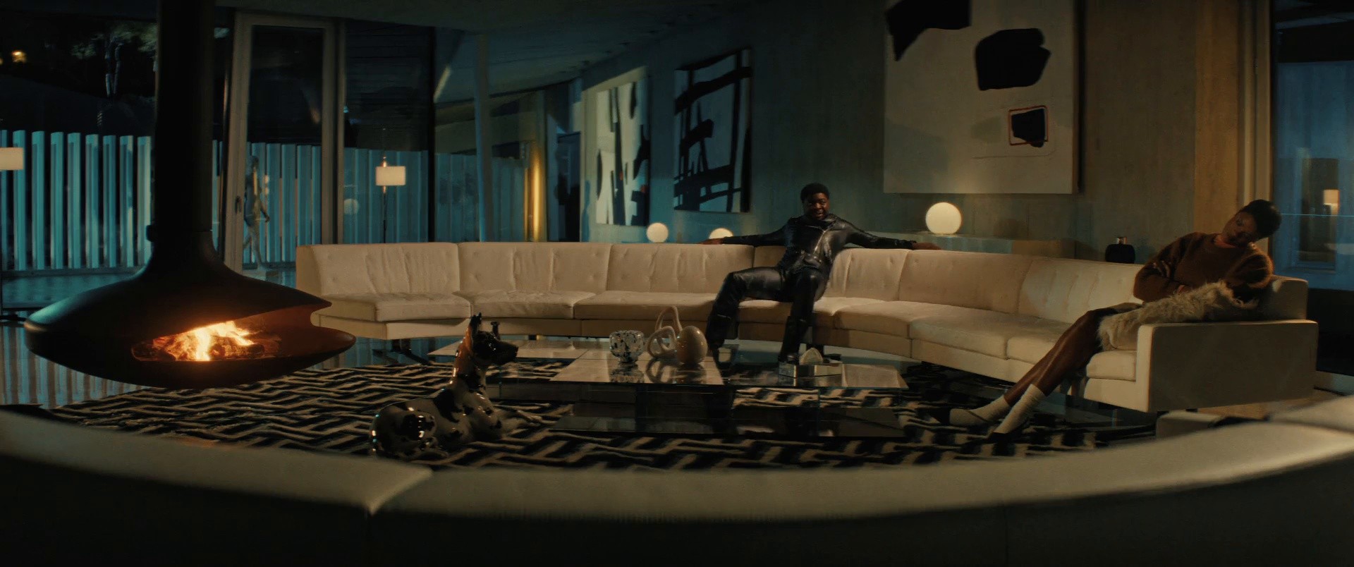 AXE LONGLASTING (2025) —  shot,  lighting