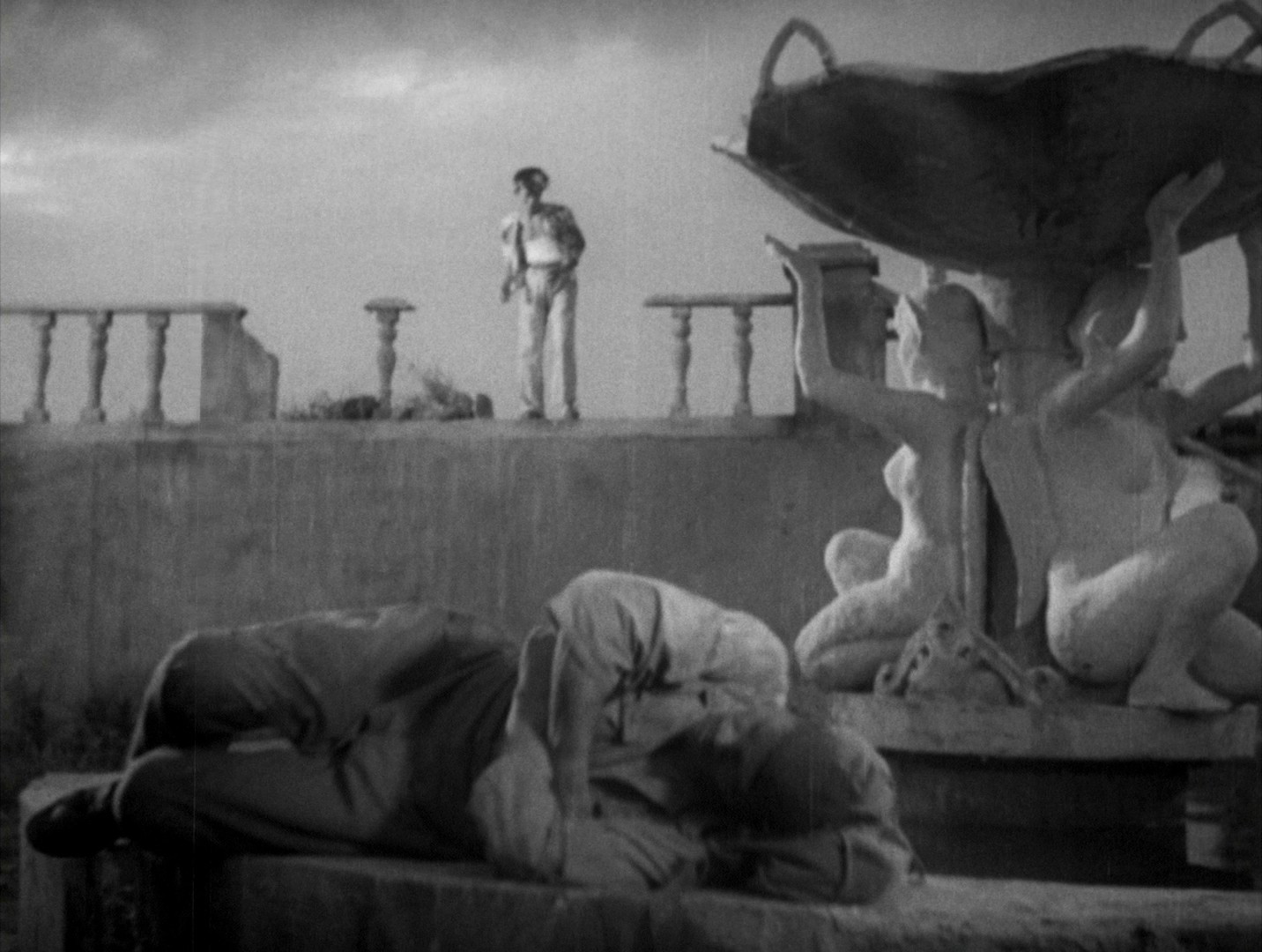 Stray Dog (1949) —  shot,  lighting