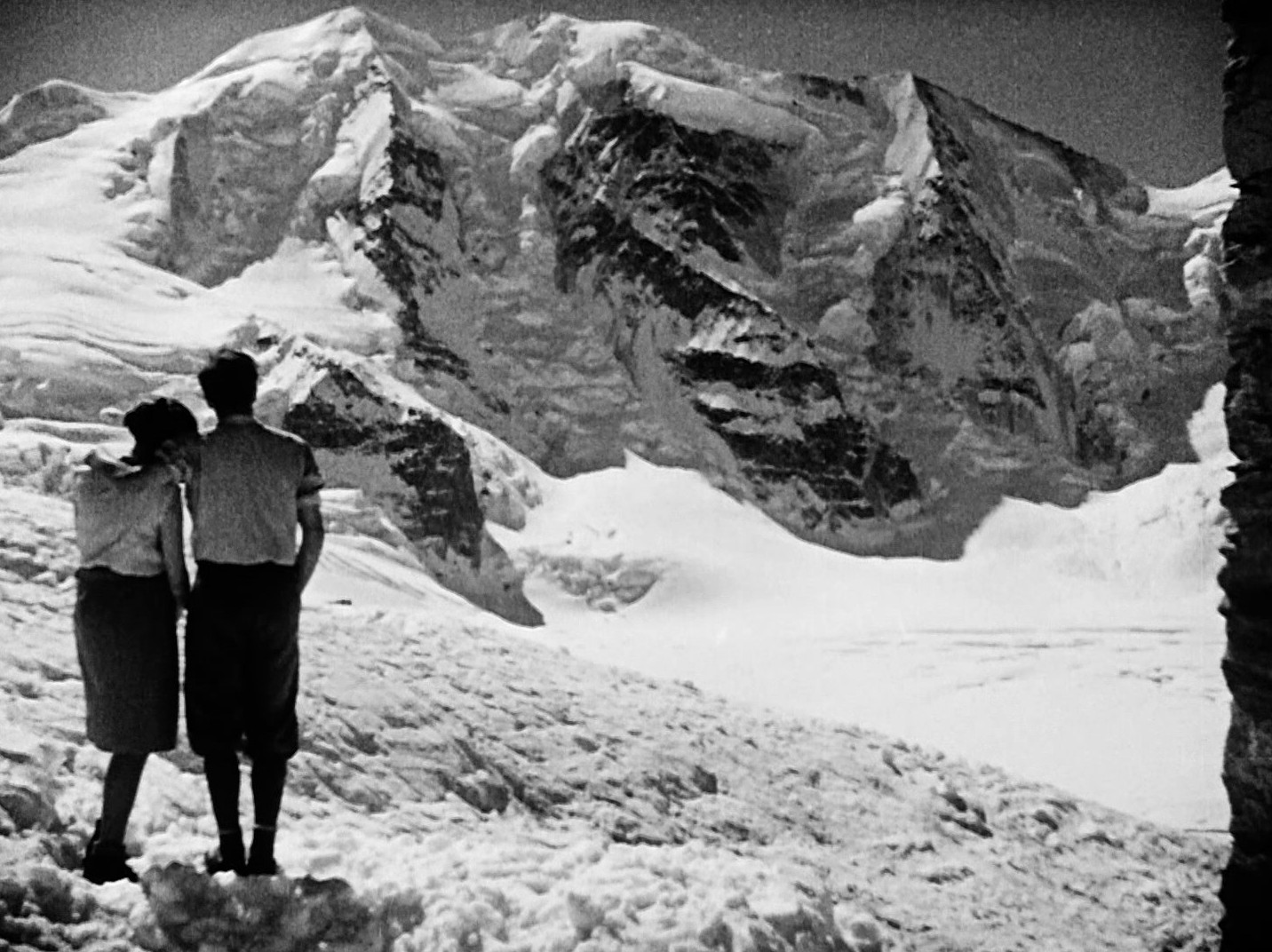White Hell of Pitz Palu (1929) —  shot,  lighting