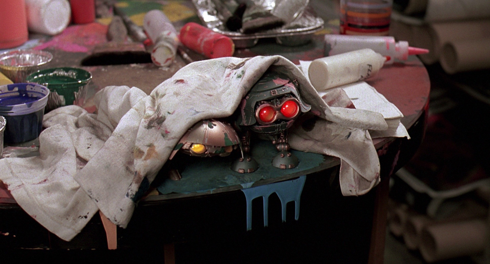 *batteries not included (1987) —  shot,  lighting