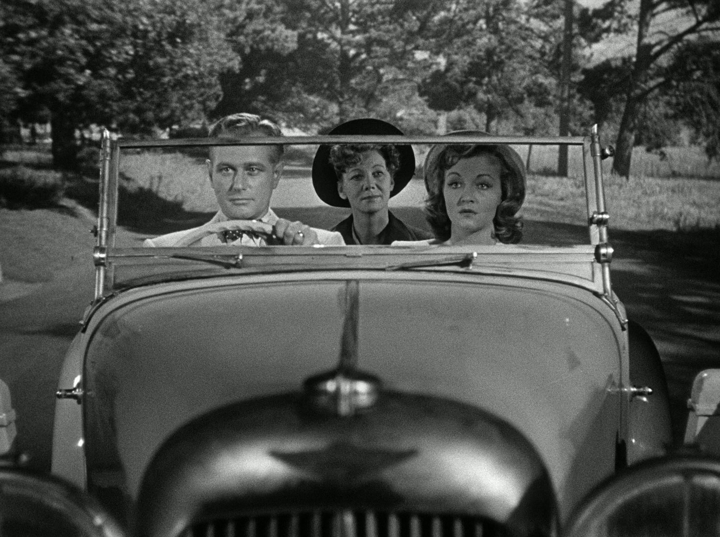 My Name Is Julia Ross (1945) —  shot,  lighting