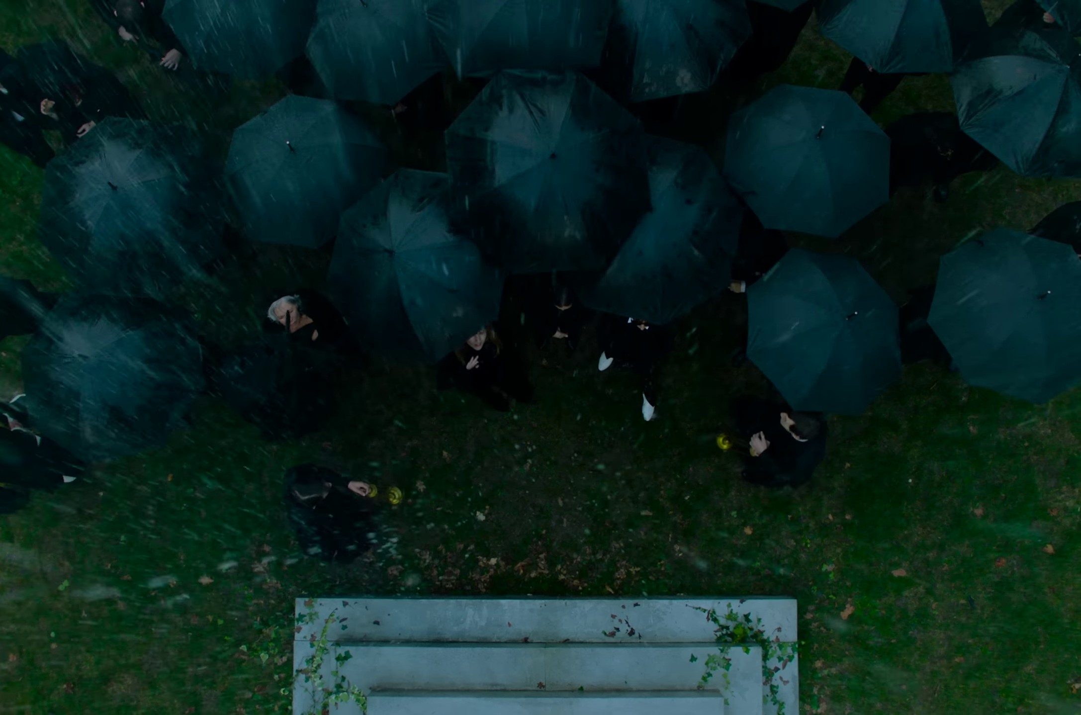 THE LONELIEST  (2022) —  shot,  lighting