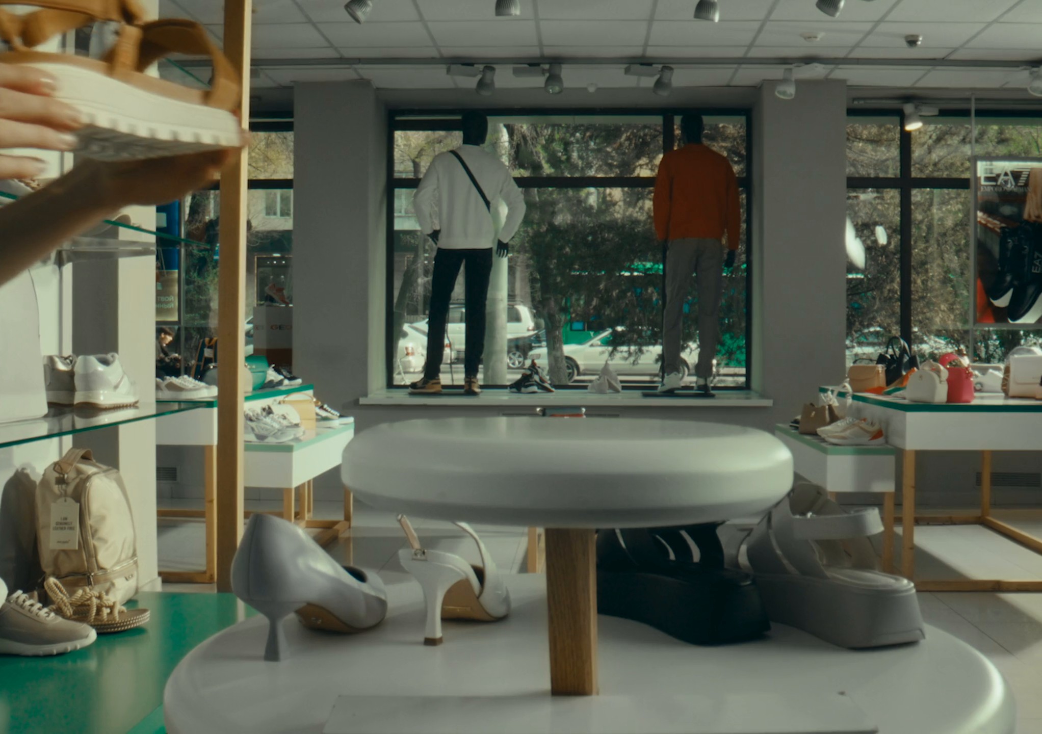 INTERTOP - Style (2024) —  shot,  lighting