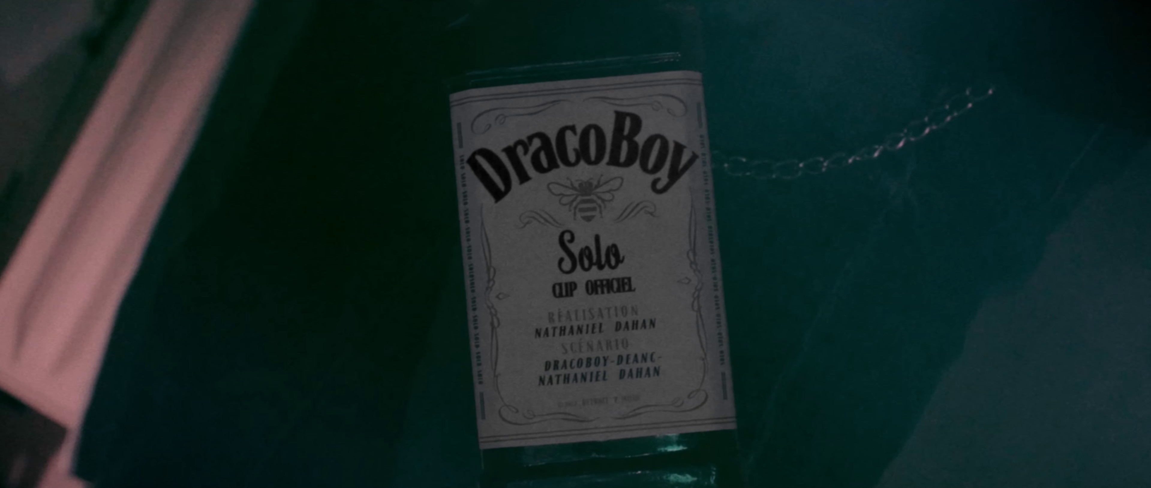 Solo  (2022) —  shot,  lighting