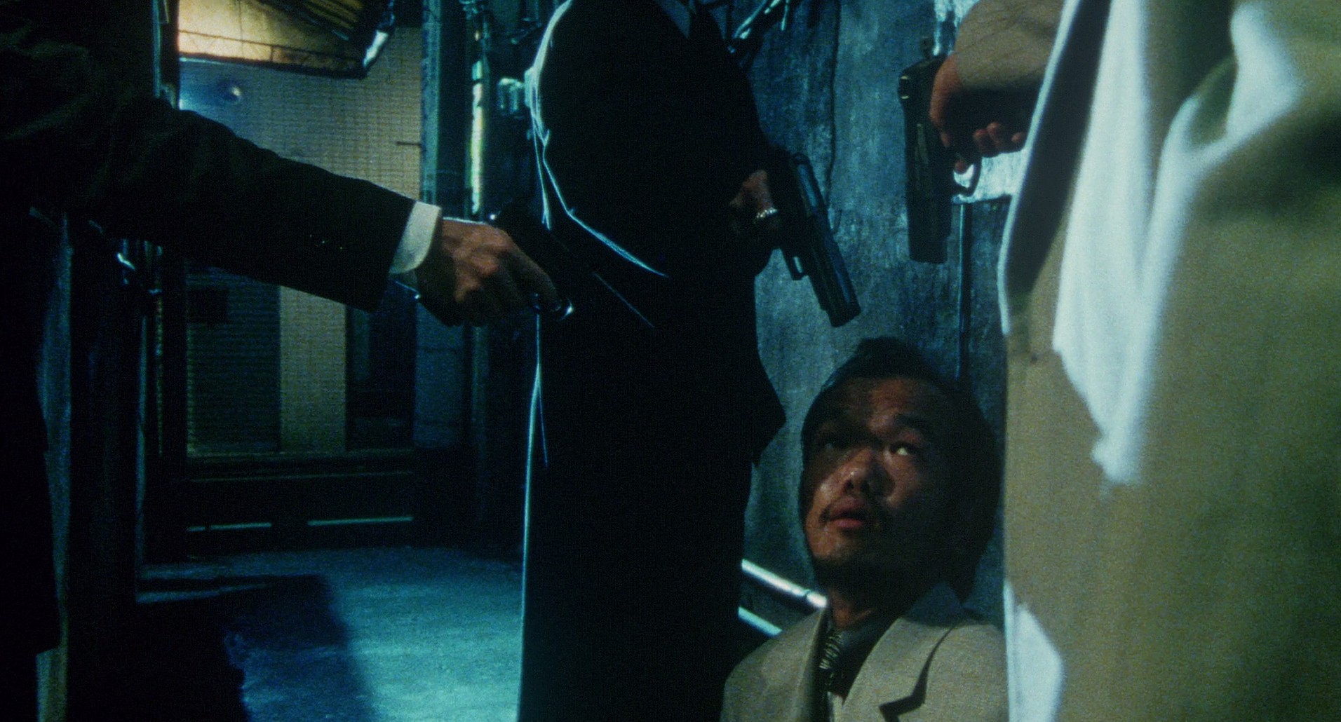 Dead or Alive 2: Birds (2000) —  shot,  lighting