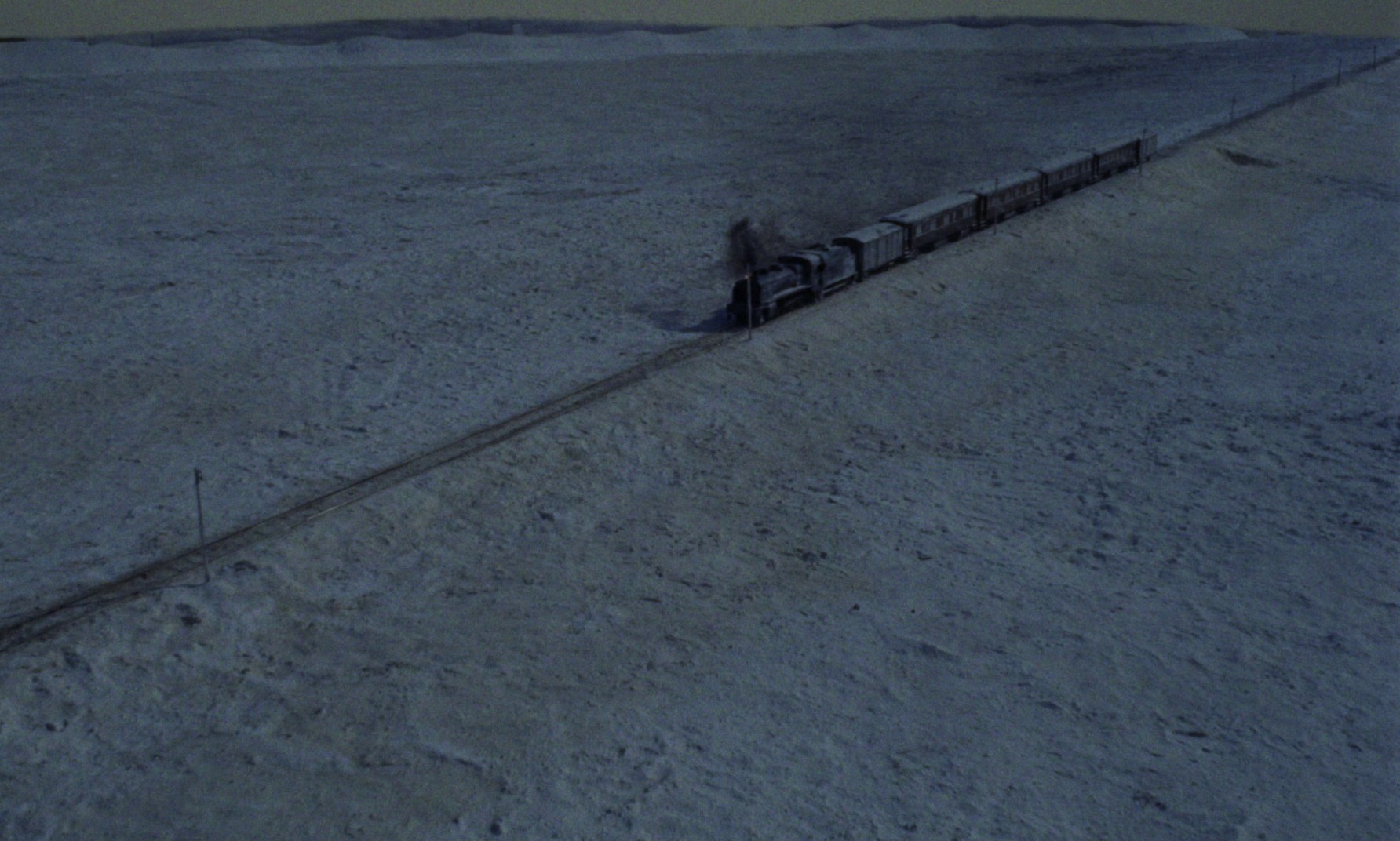Horror Express (1972) —  shot,  lighting
