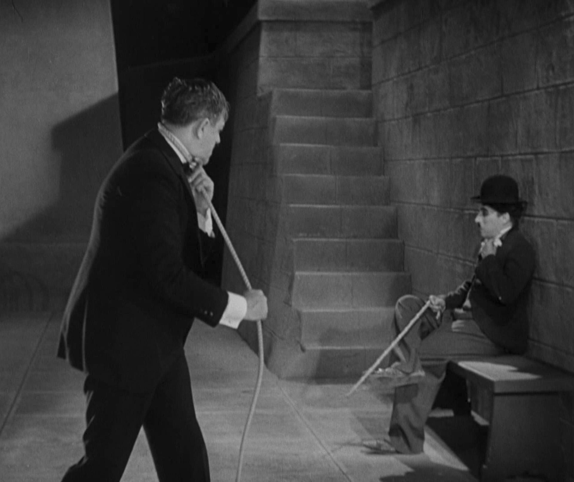 City Lights (1931) —  shot,  lighting